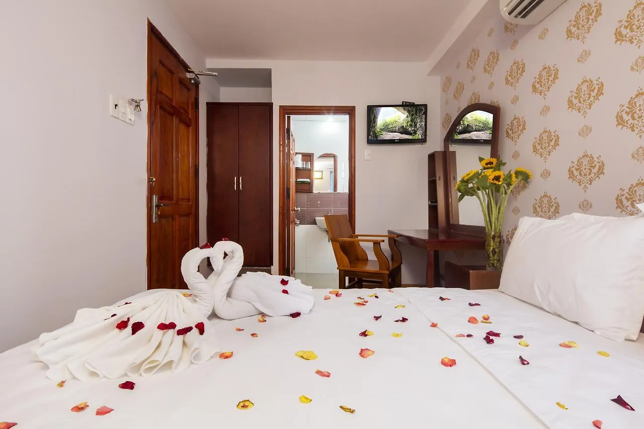 Pearl Beach Hotel Nha Trang